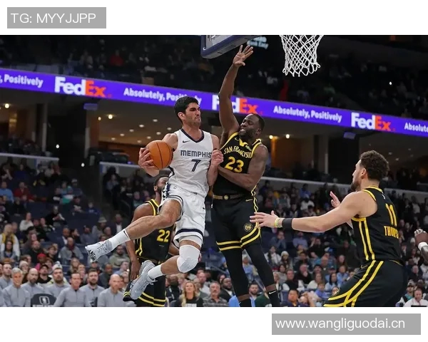 凯利：在关键时刻把握机会我会全力以赴命中每一个空位投篮