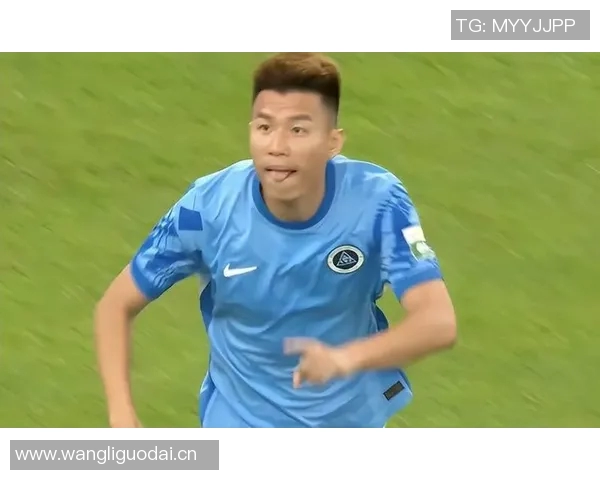 武汉三镇对阵深圳新鹏城半场战报埃杜加西亚再度破门杨一鸣遭遇红牌处罚