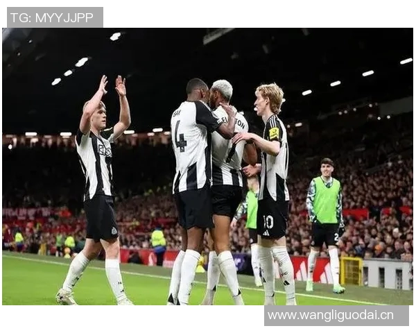 曼联赛季初预期排名第4却跌至第14成为英超最大失落球队 曼联赛季初预期排名第4却跌至第14成为英超最大失落球队