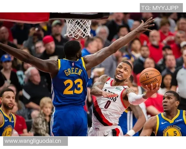 文班在追梦防守下表现不佳命中率仅38并出现6次失误亟需提升