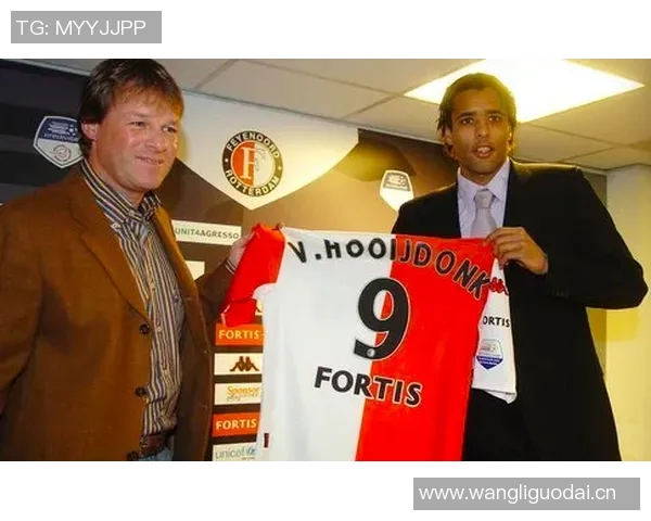 小波特高效表现半场8中6三分命中率出色贡献14分3篮板2助攻