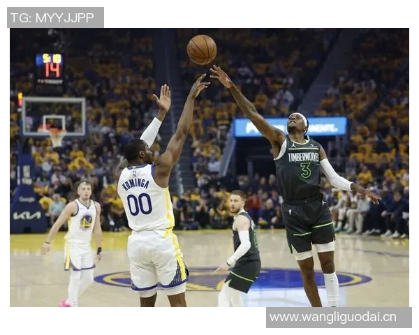 科尔称巴特勒在训练后与库明加交流给予他许多帮助和指导