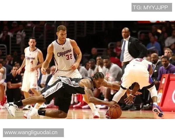 本赛季防守表现最佳的10位球员科内特领衔戈贝尔紧随其后