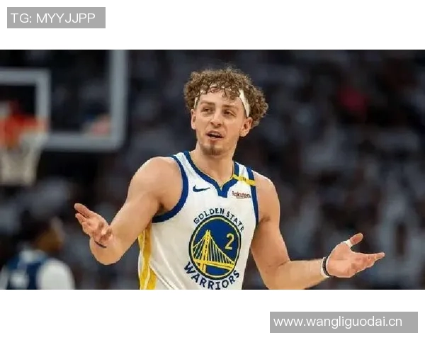 理查德成为球队历史第三位新秀单场30分5三分与库里穆迪并肩前行