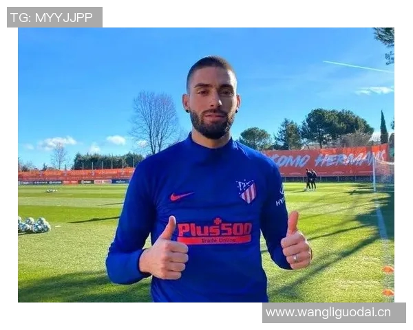 梅努对出场时间不满或将在冬窗寻求外租离开曼联