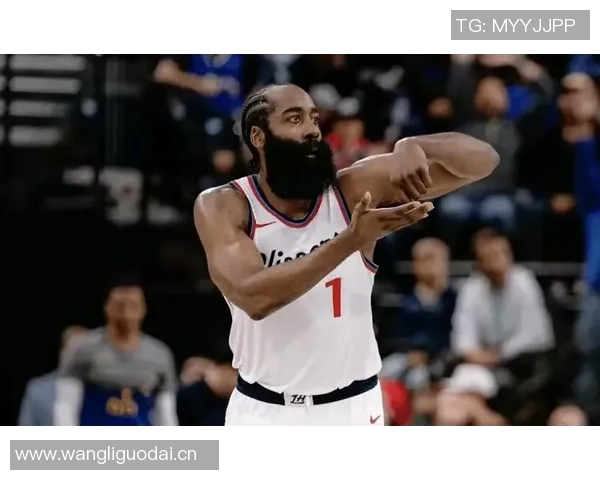哈登轻松表现14投6中斩获21分3篮板5助攻0失误展现稳定状态