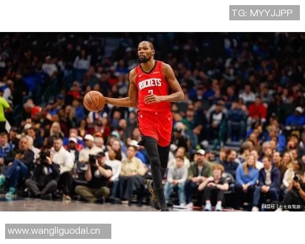 火箭球员申京关键时刻表现出色杜兰特紧随其后展现高效得分能力