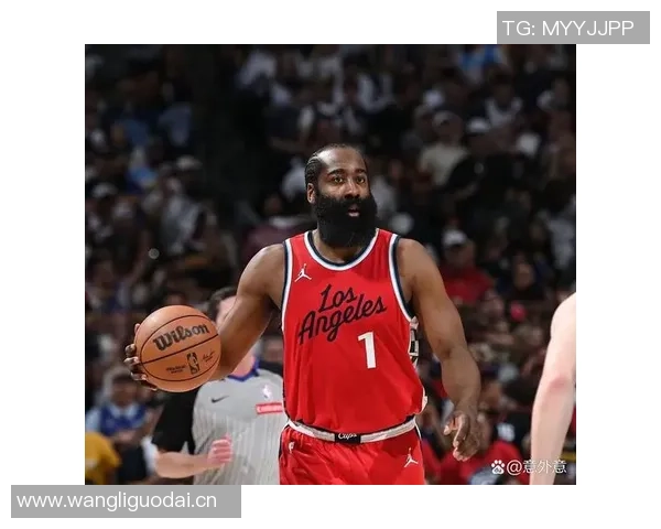 哈登谈最后一投被犯规的预感与比赛混乱局面