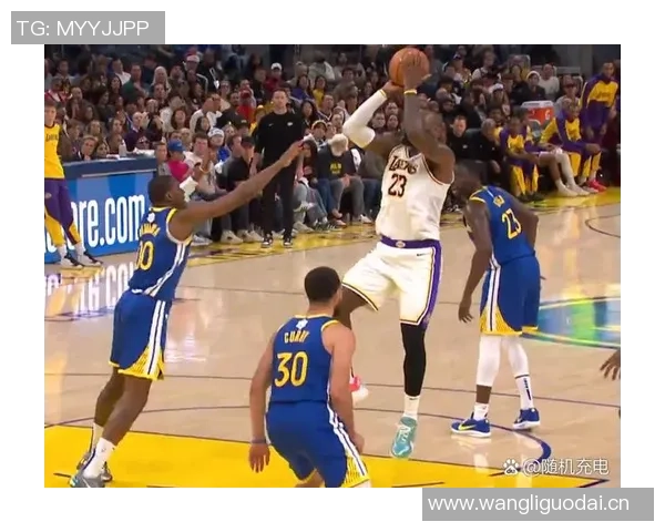 本赛季球队进攻变化显著里弗斯指出更多球员积极冲击篮下