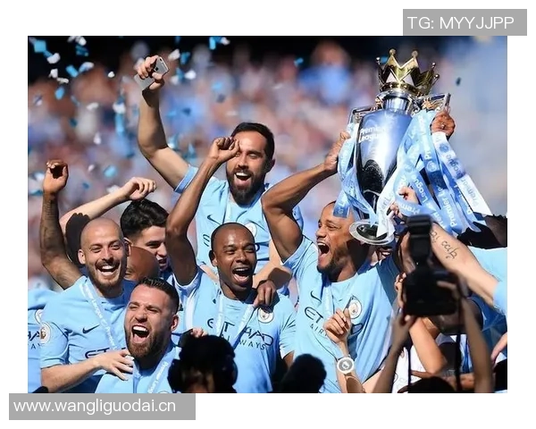 德尔夫怀念曼城队友称B席为队宠D席是最强搭档