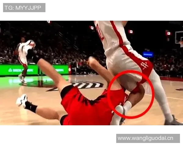 杨瀚森全力以赴拼抢与亚当斯相撞意外摔倒引发关注